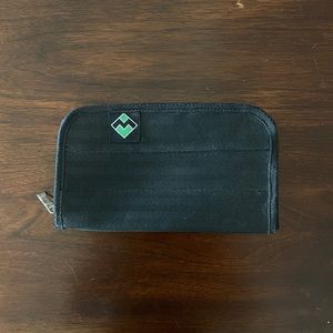 Maggie Bags Recycled Seatbelt Wallet/Clutch